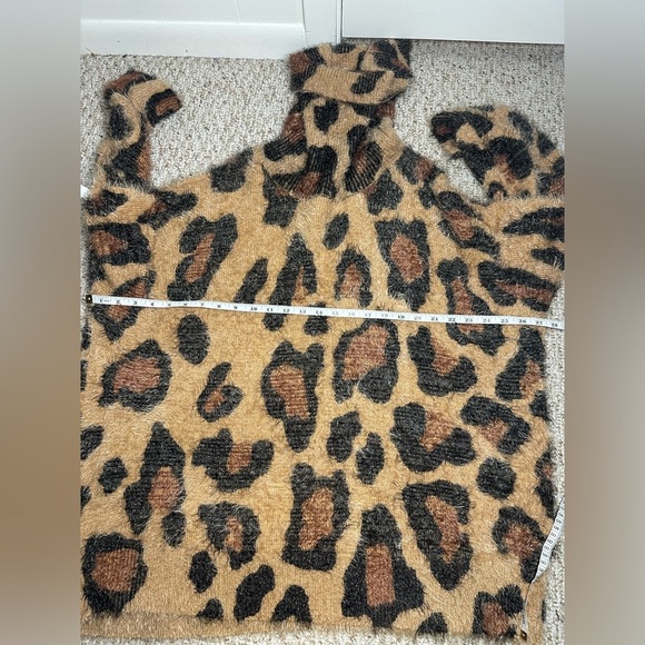 SHOW ME YOUR MUMU WOMEN'S CHEETAH FEVER SWEATER SIZE XL - Picture 10 of 12